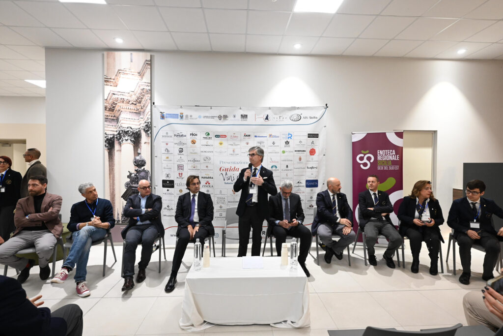 Guida Ais Sicilia 2025 Ragusa durante convegno su Cerasuolo 1