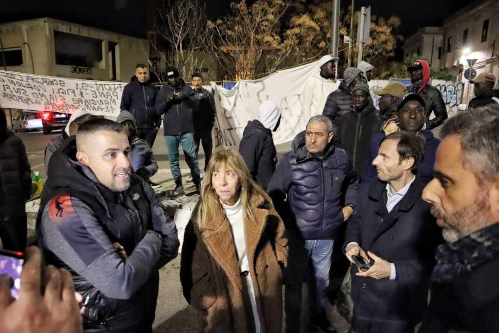 Minasi e Neri a Piazza del Popolo