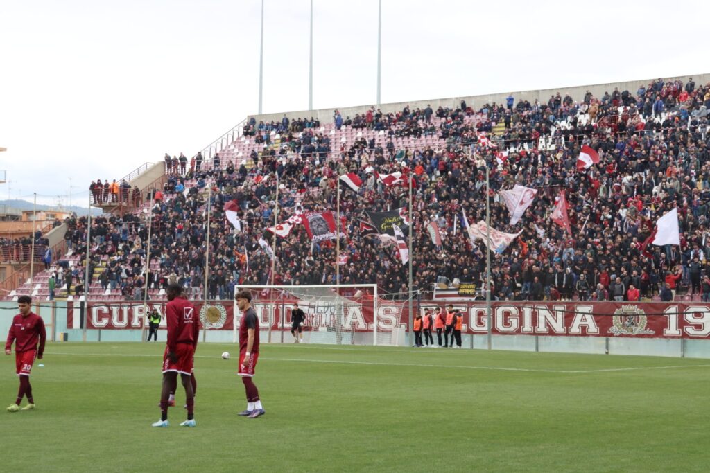 Reggina-Siracusa Curva Sud tifosi Granillo
