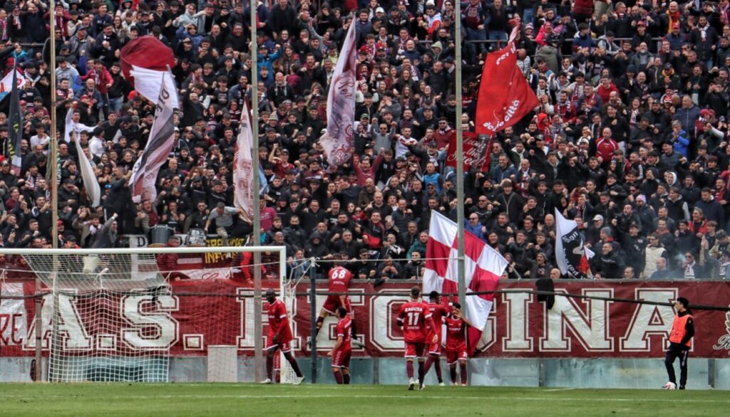 Reggina-Siracusa Curva Sud Reggina tifosi Granillo