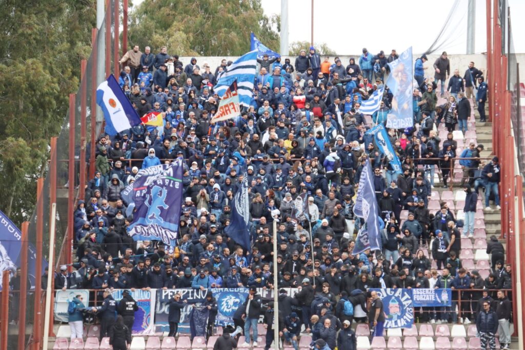 Reggina-Siracusa tifosi ospiti