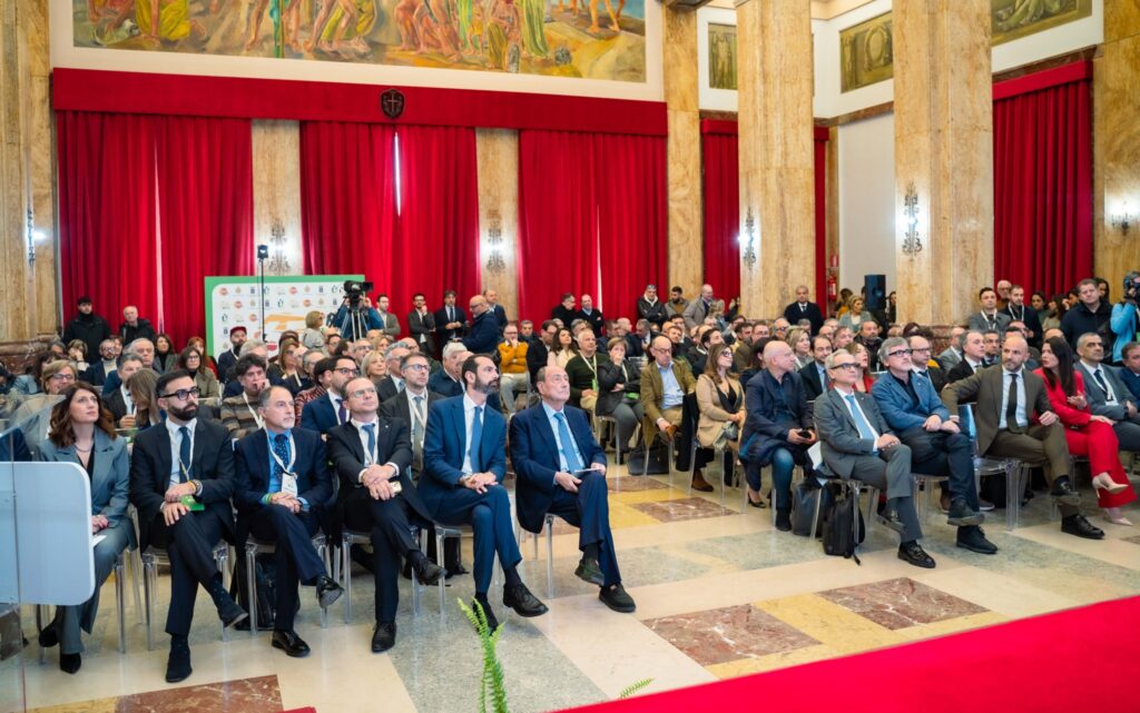Salone Bandiere Messina