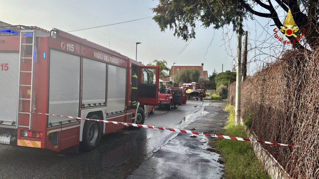 Salvataggio Vigili del Fuoco Messina - Maltempo