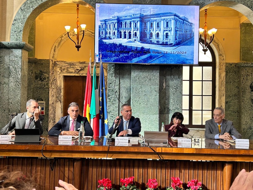 Tavolo per inaugurazione salone della borsa Camera Commercio ME