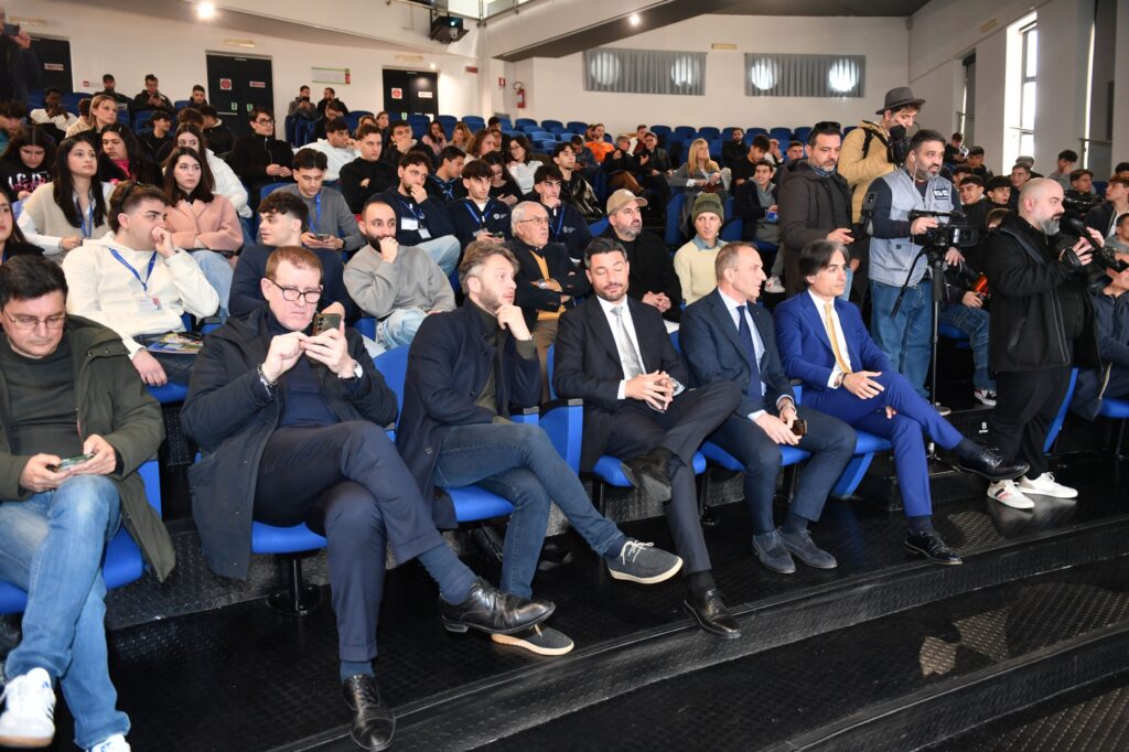 calcio è arte conferenza alla mediterranea