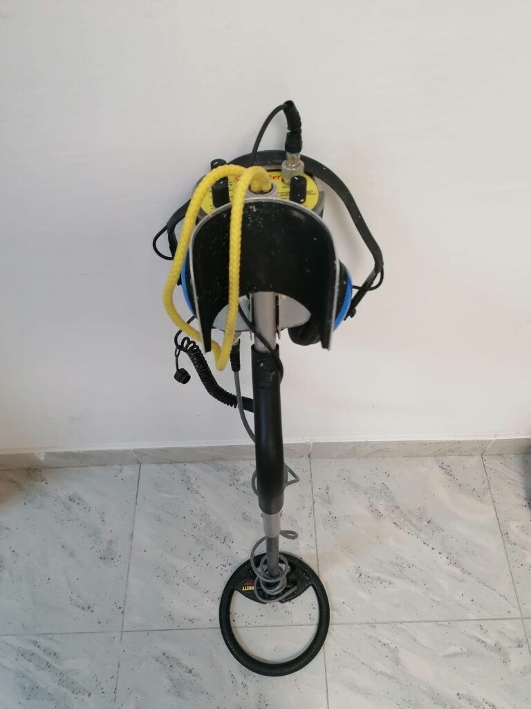 metal detector