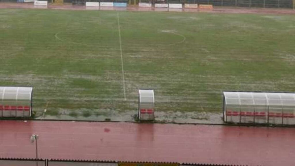 pioggia stadio