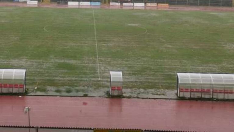 pioggia stadio
