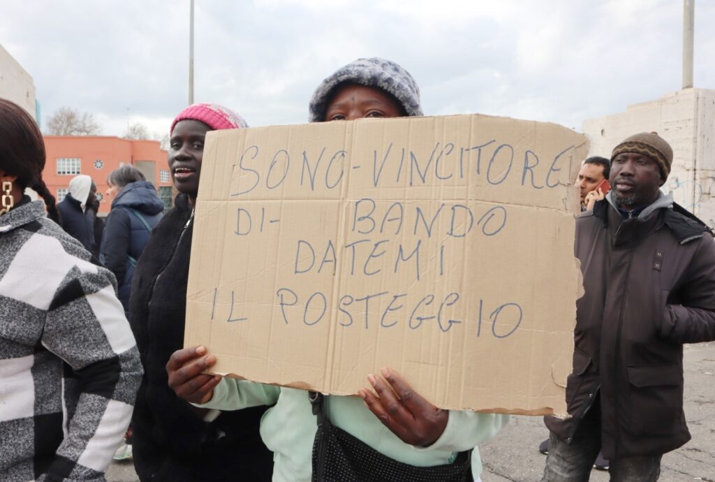 protesta piazza popolo reggio calabria