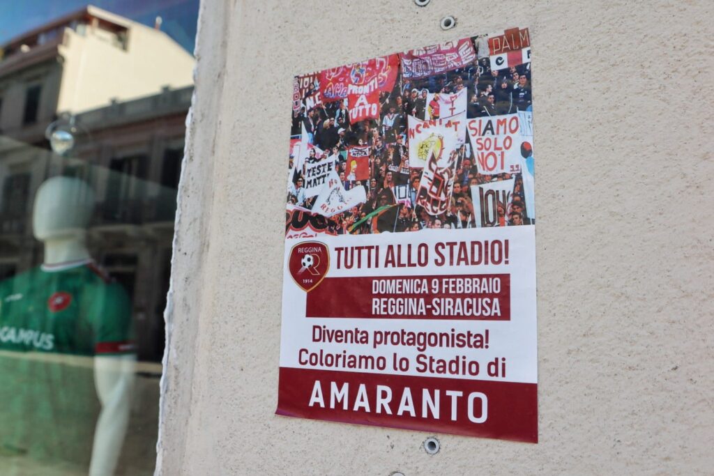 reggina manifesti abusivi