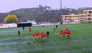 Allenamento ACR Messina sotto la pioggia