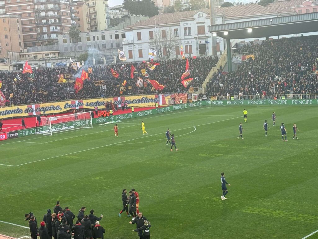 Catanzaro-Cosenza esultanza gol Iemmello