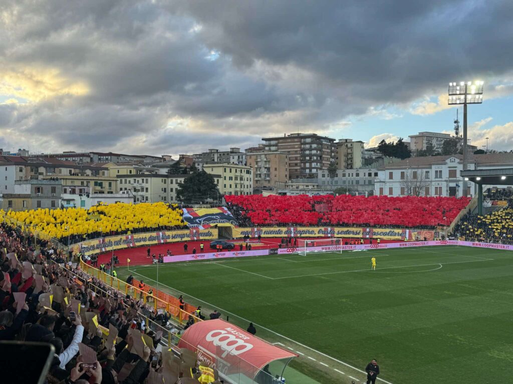 Coreografia Catanzaro-Cosenza