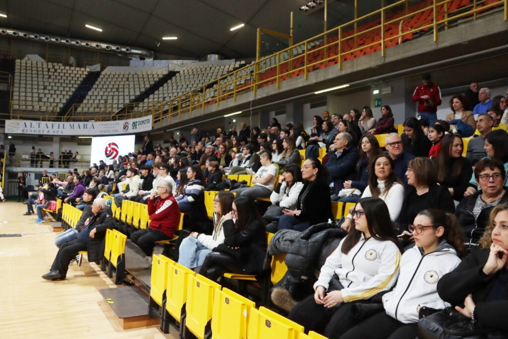 Tifosi PalaCalafiore Domotek Volley-Ortona