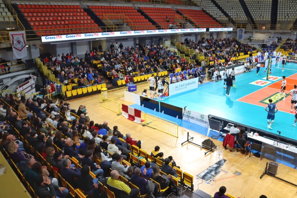 Tifosi PalaCalafiore Domotek Volley-Ortona