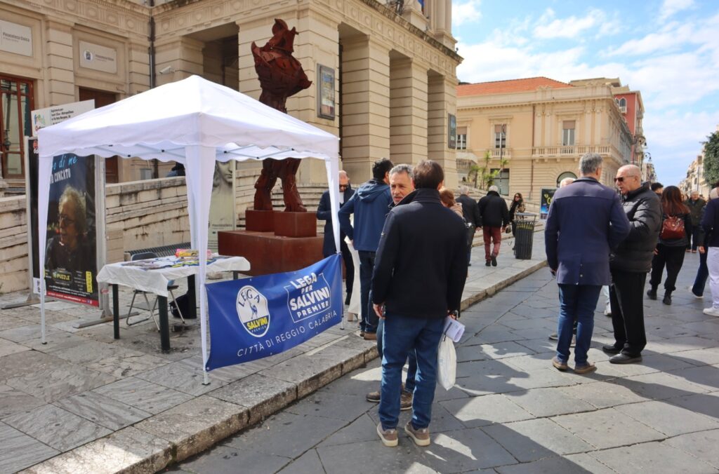 Gazebo Lega Reggio Calabria