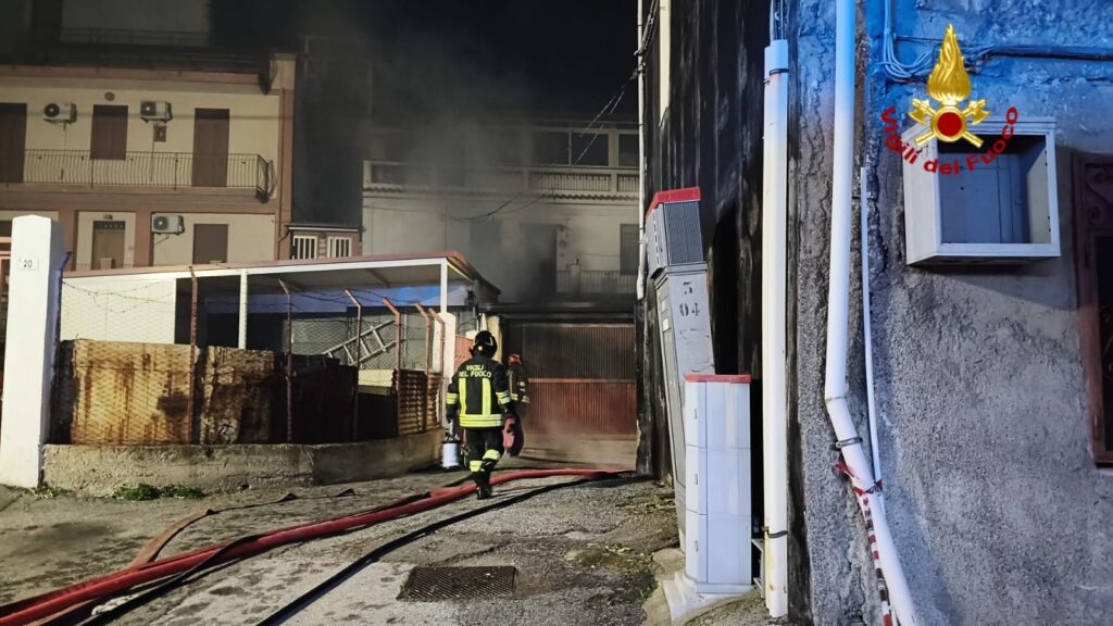 Incendio Messina