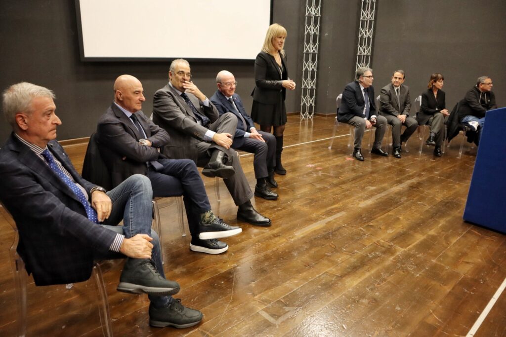 Iniziativa Polo Civico - Lamberti Castronuovo sindaco