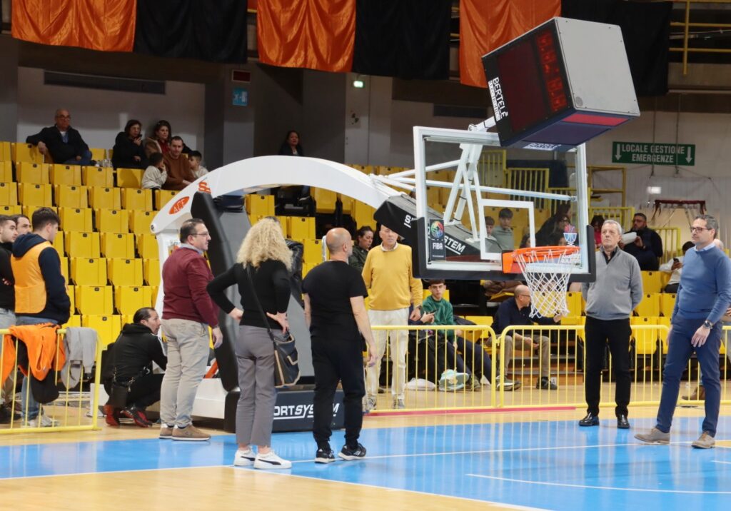Canestro PalaCalafiore