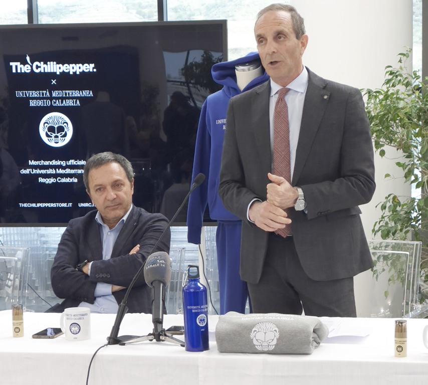 università mediterranea abbigliamento
