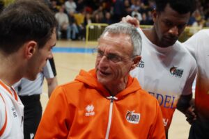 Coach Giulio Cadeo