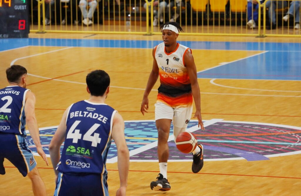 Viola-Brindisi