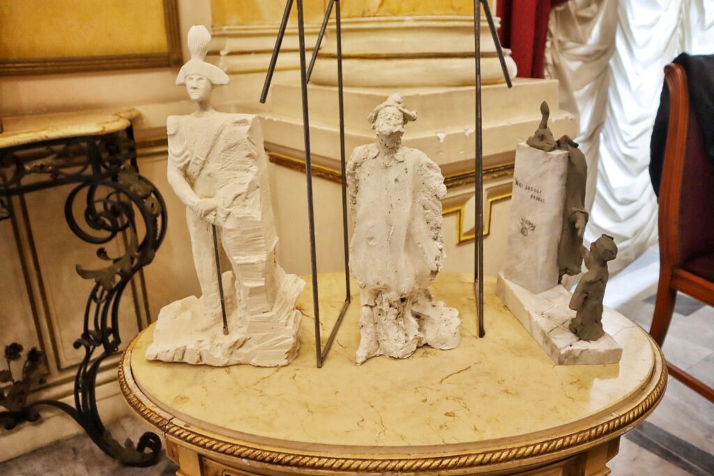 bozzetti per realizzazione statua del carabiniere