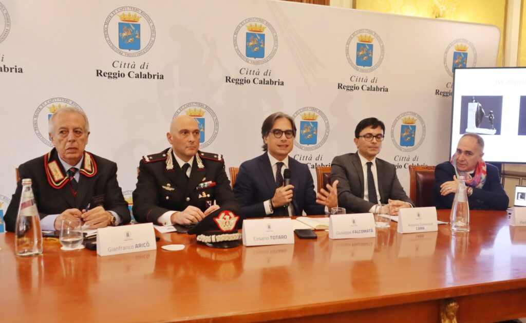 bozzetti per realizzazione statua del carabiniere