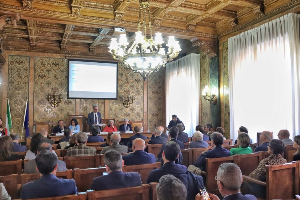 camera di commercio riunione fine mandato