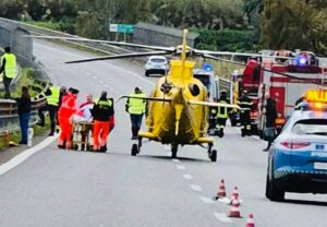 elisoccorso ambulanza polizia incidente a2