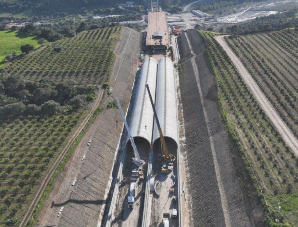 lavori ss 106 terzo megalotto