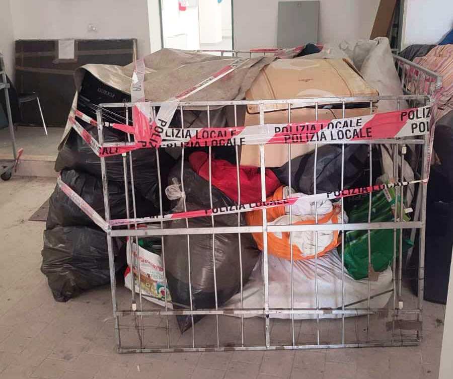 mercato sito in via T. Minniti