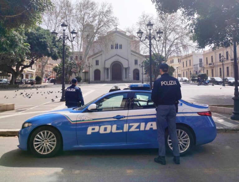 Reggio Calabria, a Piazza Sant’Agostino torna la normalità: stop a disordini e degrado