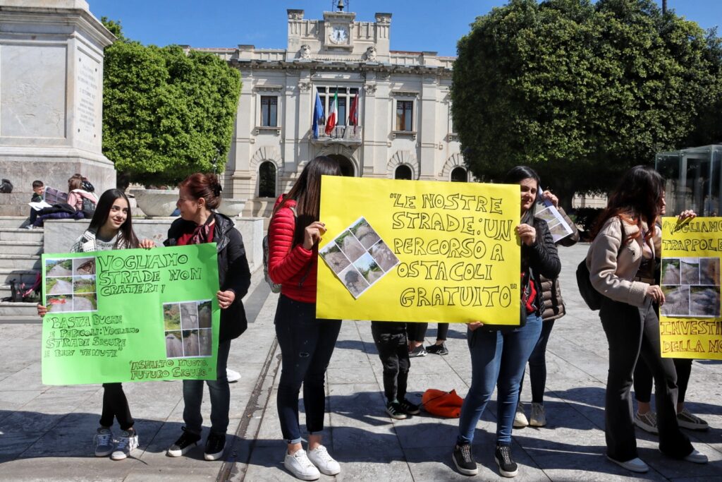 protesta cittadini Platì