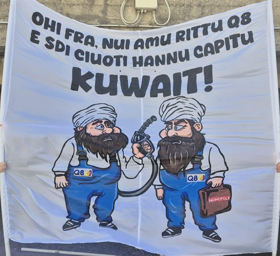 striscioni cosenza sfottò