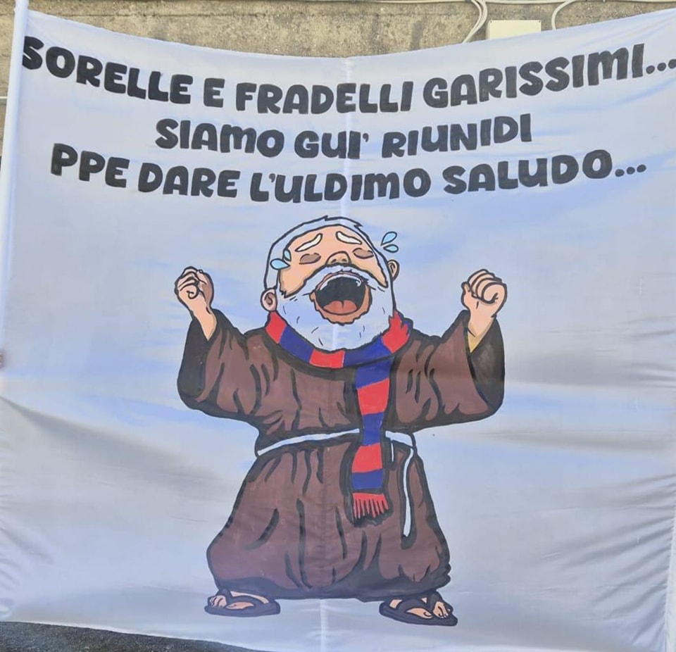 striscioni cosenza sfottò