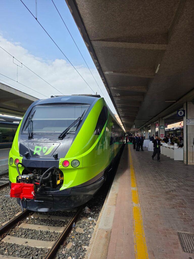 treni regionale flotta sicilia