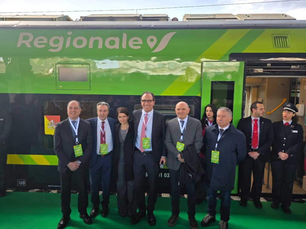 treni regionale flotta sicilia