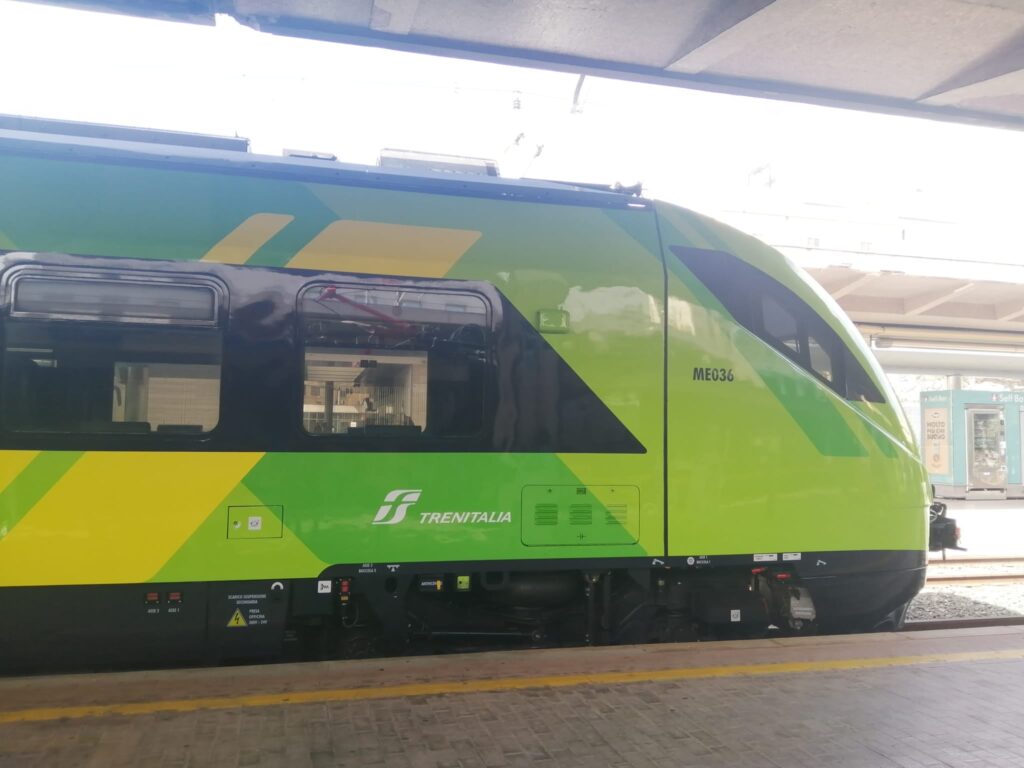 treni regionale flotta sicilia