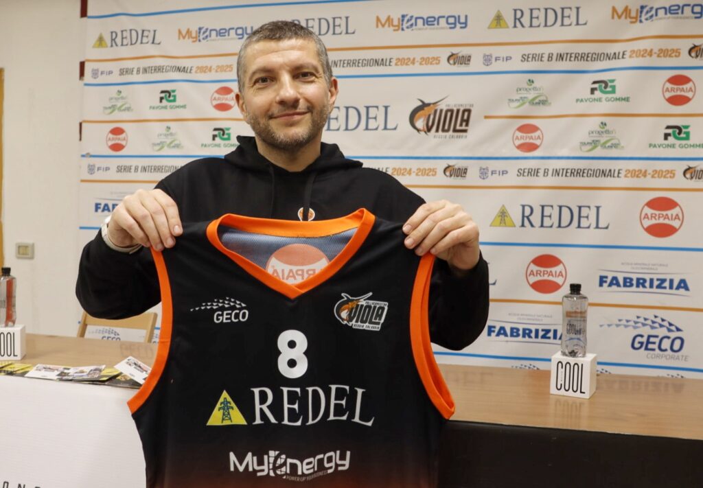 Francesco Kento figurina solidale