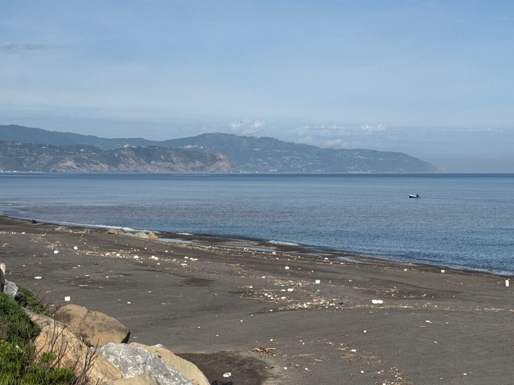 Liquami tra barcellona e terme vigliatore