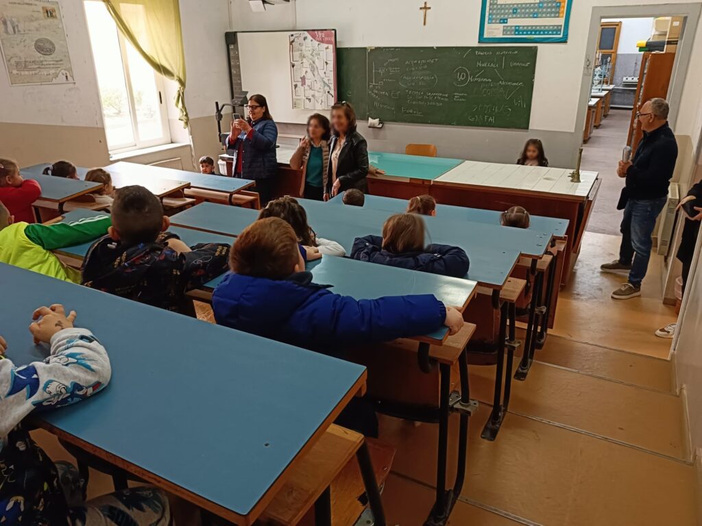 Piccoli allievi della De Zerbi-Milone in visita all’Azienza Agraria dell’“Einaudi-Alvaro” di Palmi