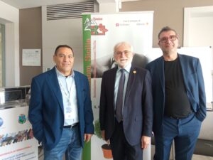 Raimondo Arena (pres Aistom), prof Gennaro Rocco, Antonino Gulino (segr Aistom)