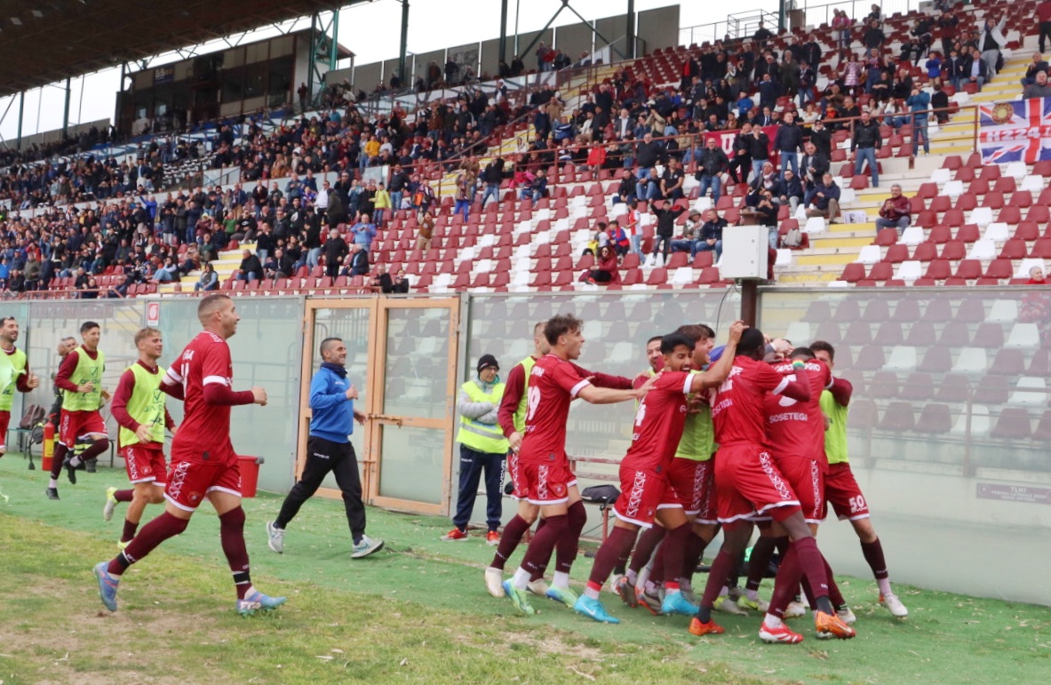 Reggina-Nissa esultanza