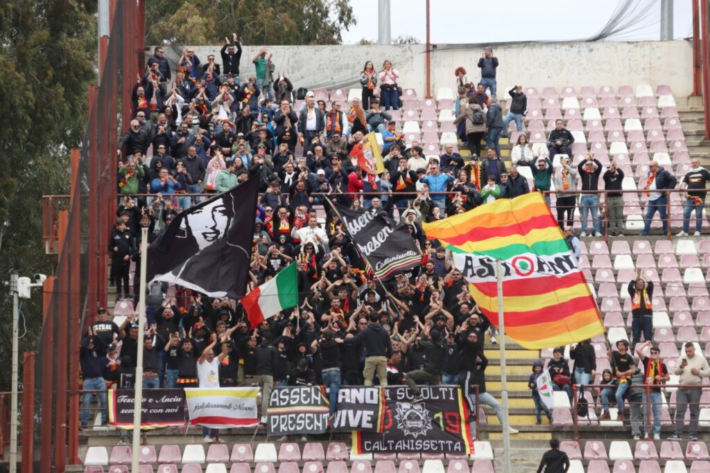 Reggina-Nissa tifosi ospiti