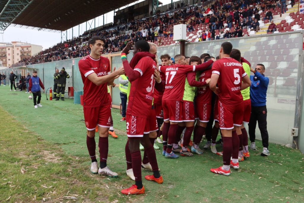 Reggina-Nissa esultanza