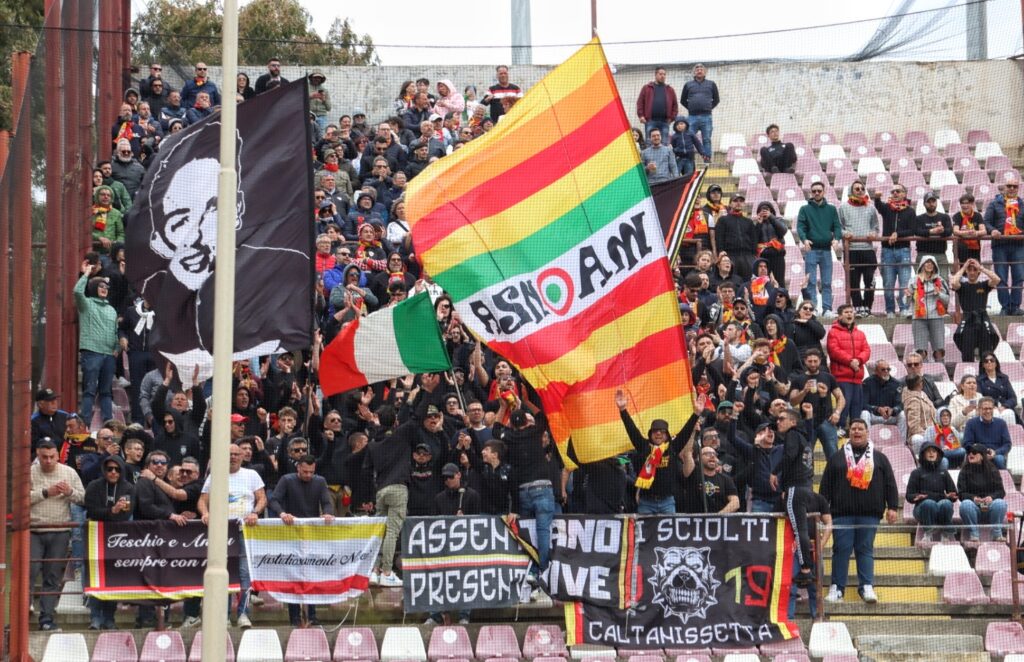 Reggina-Nissa tifosi ospiti
