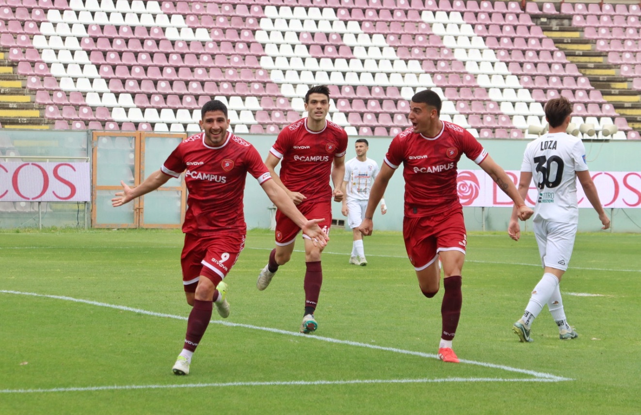 Reggina-Nissa esultanza Barranco Girasole Capomaggio
