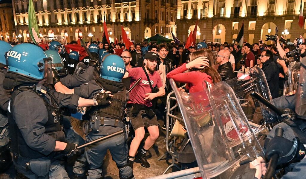 Scontri a Torino 25 aprile