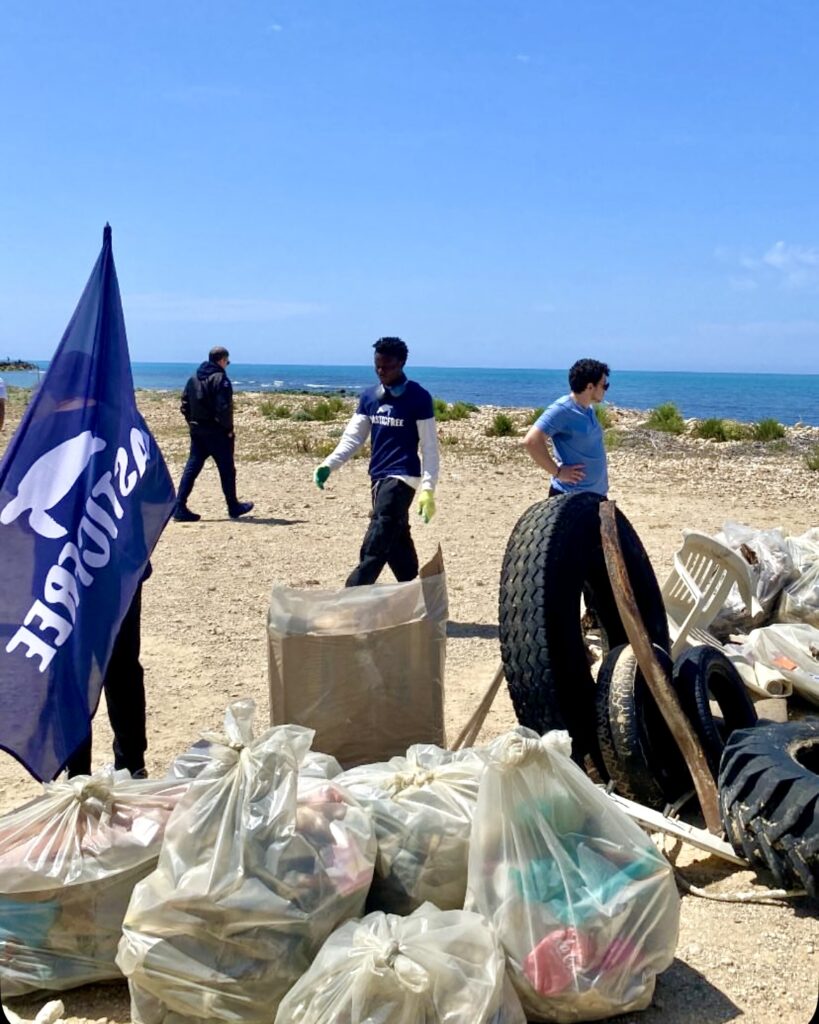 Sicilia rimossi rifiuti plastic free